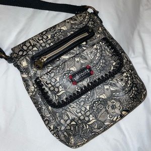 Sakroots Crossbody Floral Black and Cream Purse